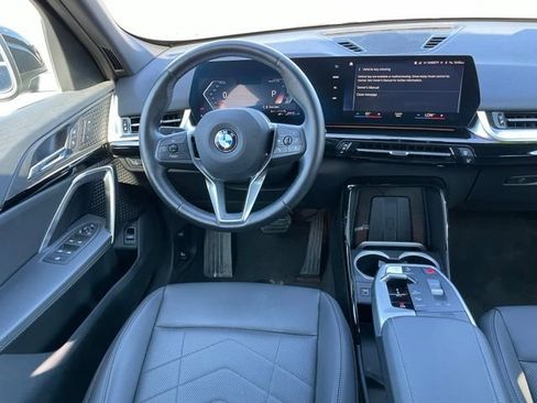 Used 2023 BMW X1 xDrive28i w/ Convenience Package AWD/4WD image 9