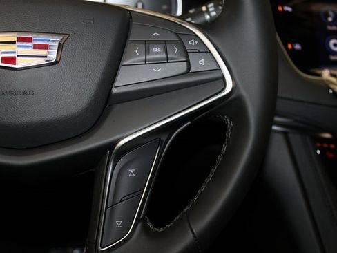 New 2026 Cadillac XT5 Luxury image 22