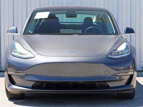 Used 2018 Tesla Model 3 Long Range image 6