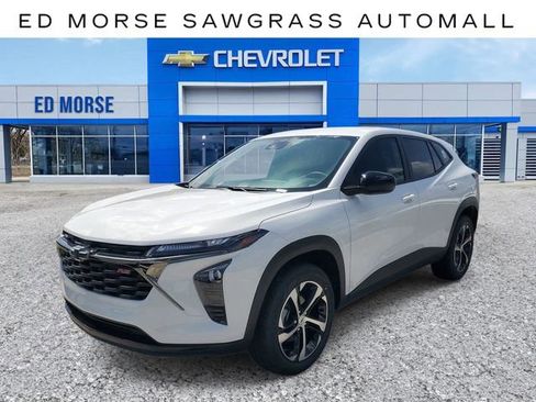 New 2026 Chevrolet Trax RS FWD image 1