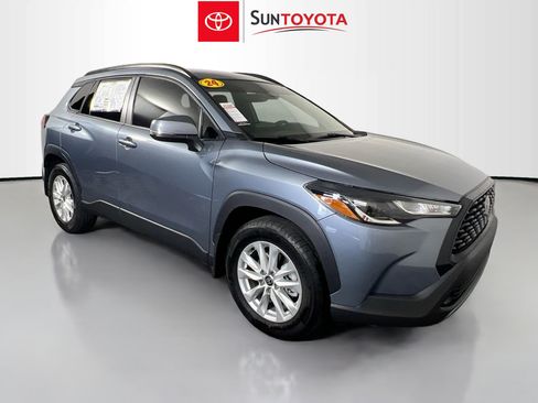 Used 2024 Toyota Corolla Cross LE FWD image 1