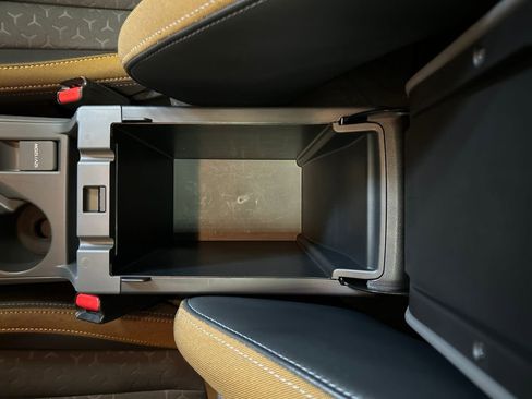 Certified 2025 Subaru Crosstrek 2.5i Sport w/ Crosstrek Mirror Package image 13