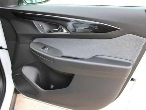 New 2026 Chevrolet TrailBlazer LS image 19