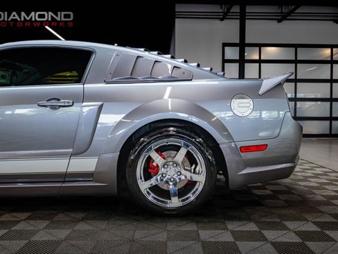 Used 2006 Ford Mustang GT RWD image 12