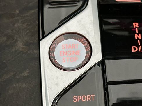 Used 2026 BMW X7 xDrive40i w/ Executive Package image 23