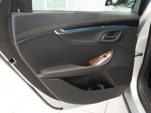Used 2015 Chevrolet Impala LTZ FWD image 26