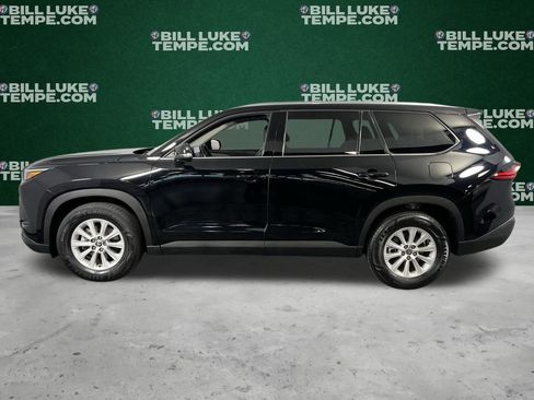 Used 2025 Toyota Grand Highlander AWD image 7