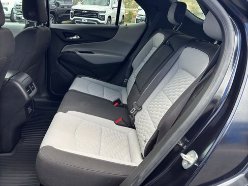 Used 2020 Chevrolet Equinox LS w/ LS Convenience Package AWD/4WD image 14