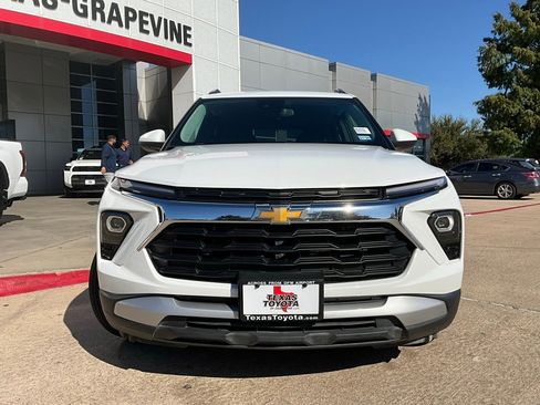 Used 2025 Chevrolet TrailBlazer LT image 4