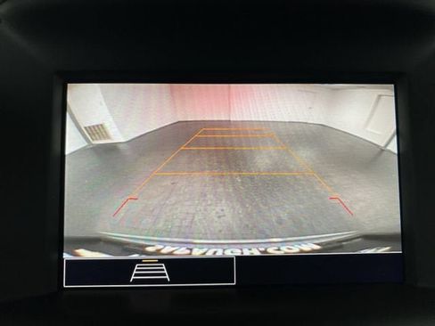 Certified 2024 GMC Terrain SLE w/ Driver Convenience Package AWD/4WD image 14