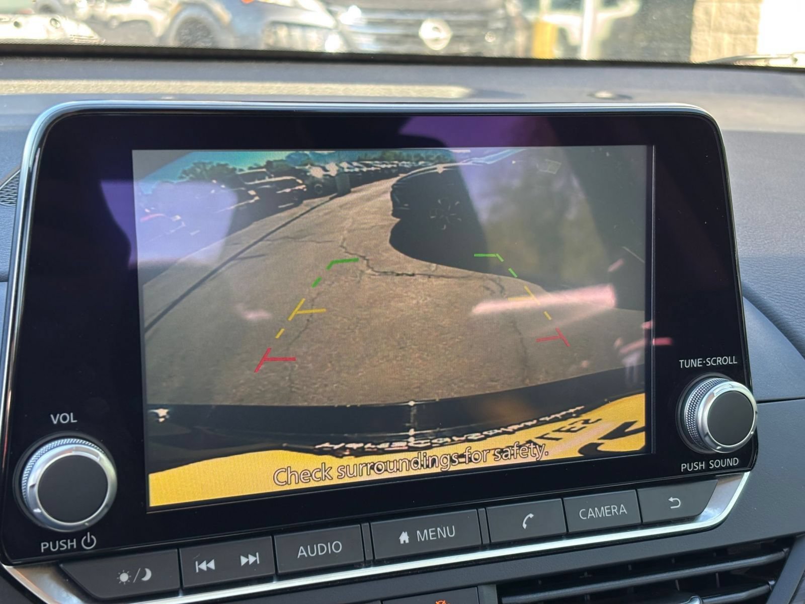 Used 2025 Nissan Altima 2.5 SV FWD image 24