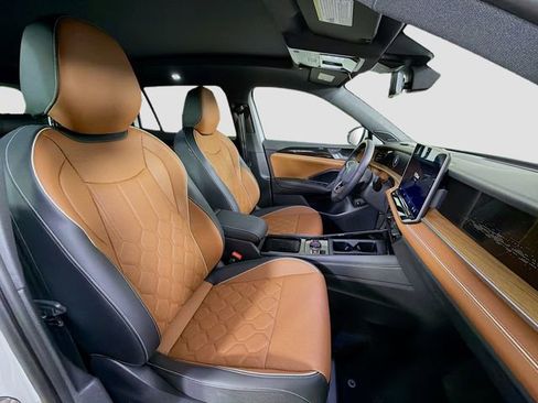 New 2026 Volkswagen Tiguan SEL R-Line image 28