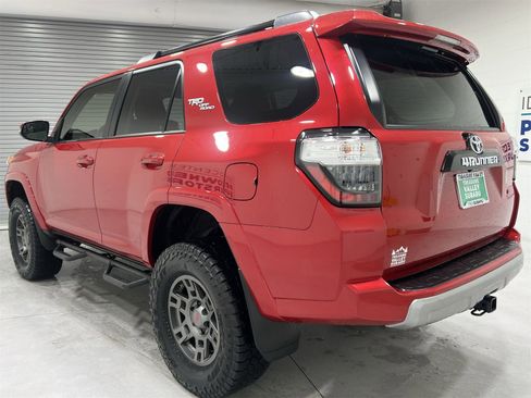 Used 2021 Toyota 4Runner TRD Off-Road Premium image 6