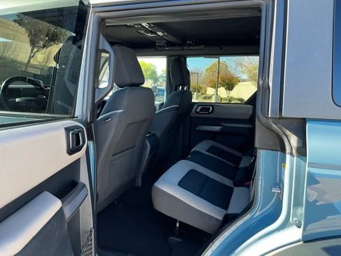 Used 2023 Ford Bronco Wildtrak image 13