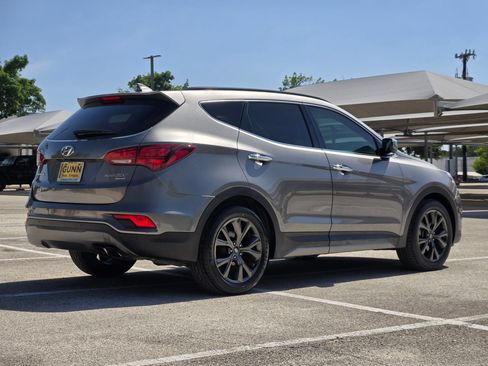 Used 2017 Hyundai Santa Fe Sport w/ 2.0T Ultimate Tech Package 05 FWD image 3
