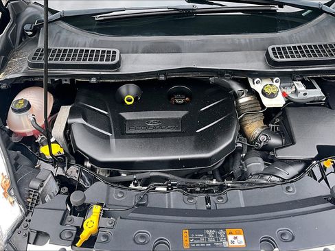 Used 2018 Ford Escape Titanium AWD/4WD image 9