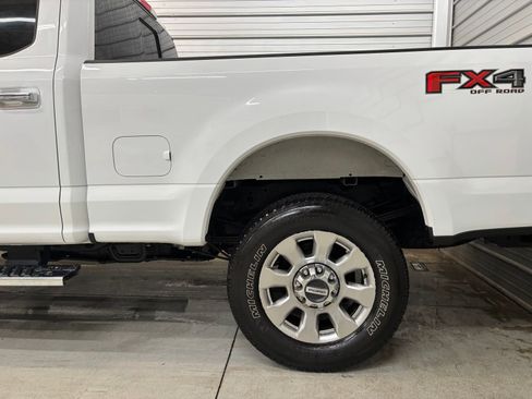 Used 2018 Ford F350 Lariat w/ Lariat Ultimate Package image 6