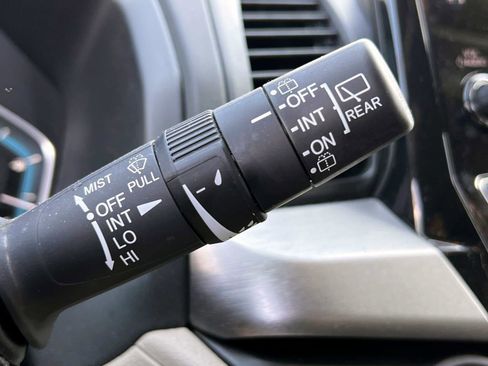 Used 2024 Honda Odyssey EX image 23
