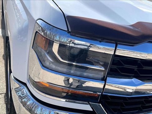 Used 2017 Chevrolet Silverado 1500 LT image 30