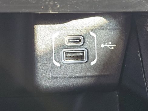 Used 2022 Jeep Compass Limited image 6