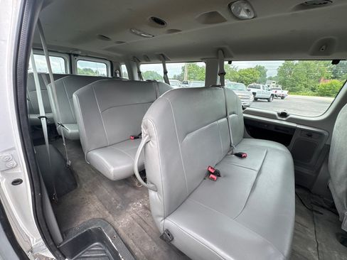 Used 2013 Ford E-350 and Econoline 350 XL RWD image 13