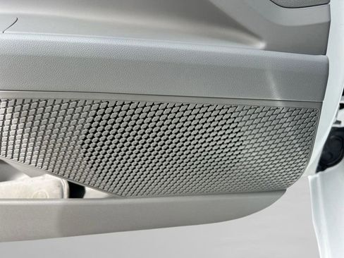 New 2026 Hyundai Elantra SE FWD image 23