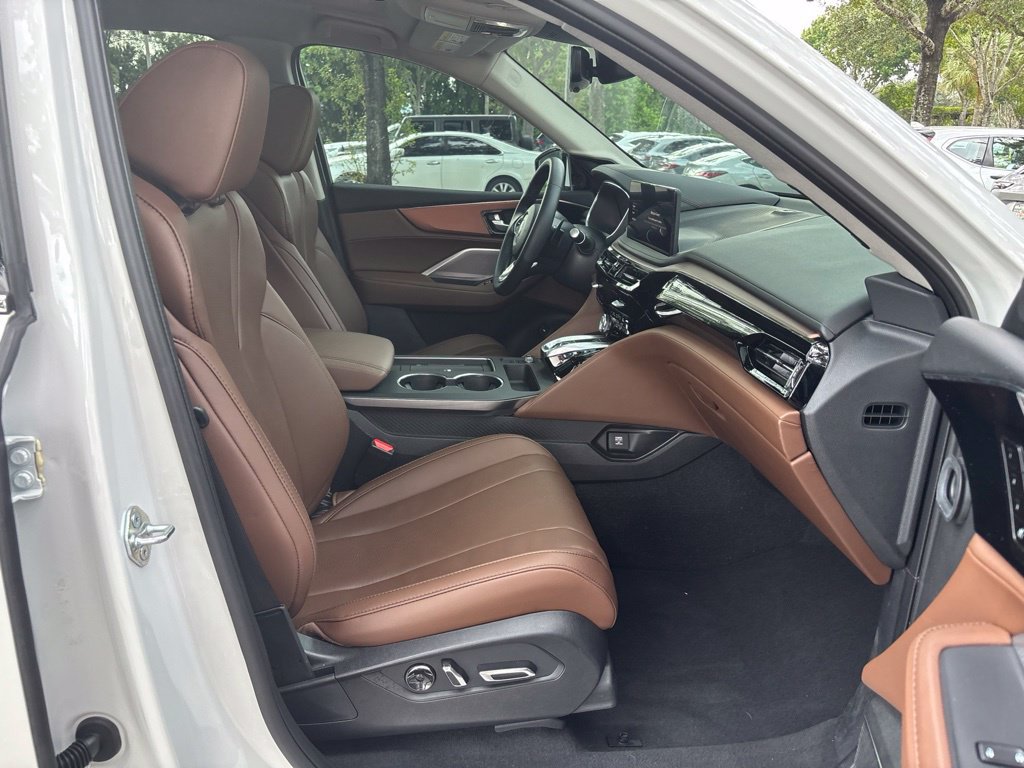 Used 2025 Acura MDX w/ Technology Package AWD/4WD image 12