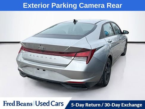 Used 2023 Hyundai Elantra SEL w/ Preferred Accessory Package image 8