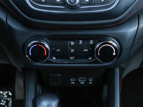 Used 2023 Chevrolet TrailBlazer RS image 15