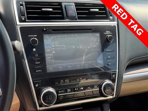 Used 2018 Subaru Outback 2.5i Limited image 15