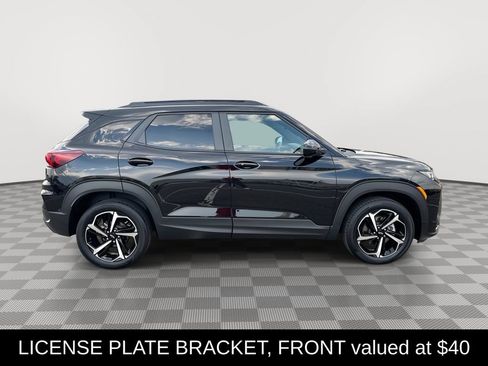 Certified 2023 Chevrolet TrailBlazer RS w/ Sun and Liftgate Package AWD/4WD image 13