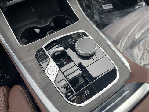 New 2026 BMW X5 xDrive40i w/ M Sport Package image 13