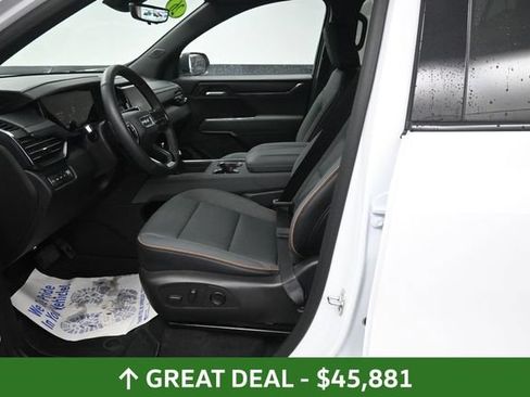 Used 2026 GMC Acadia AT4 AWD/4WD image 31