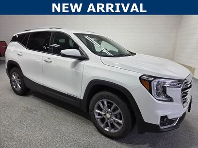 Used 2024 GMC Terrain SLT