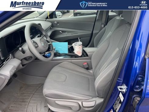 Used 2022 Hyundai Elantra SEL FWD image 9
