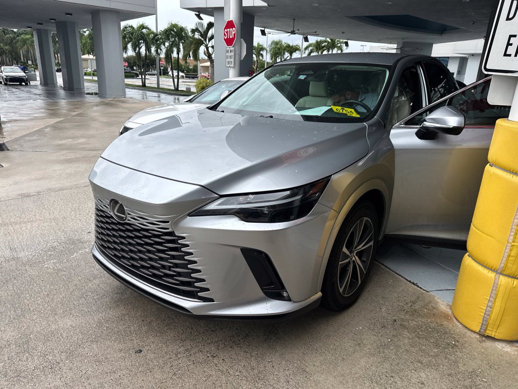Certified 2023 Lexus RX 350 FWD image 3