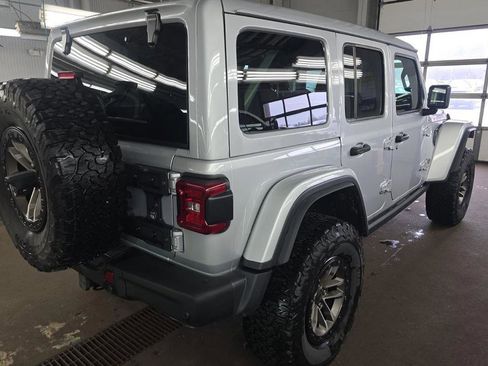 Used 2024 Jeep Wrangler Unlimited Rubicon 392 AWD/4WD image 4