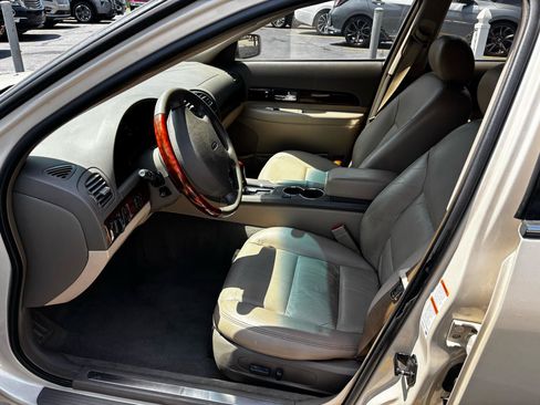 Used 2001 Lincoln LS RWD image 13