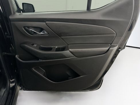 Used 2019 Chevrolet Traverse RS image 34