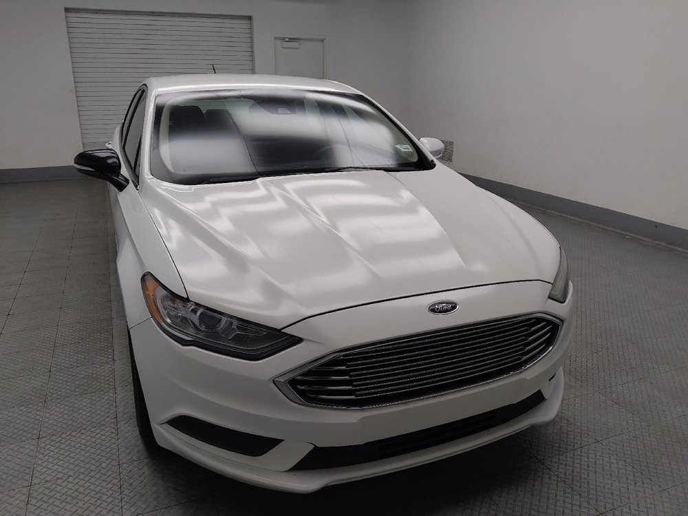Used 2018 Ford Fusion SE FWD image 14