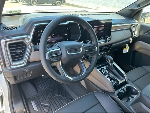 New 2026 GMC Canyon Denali image 5