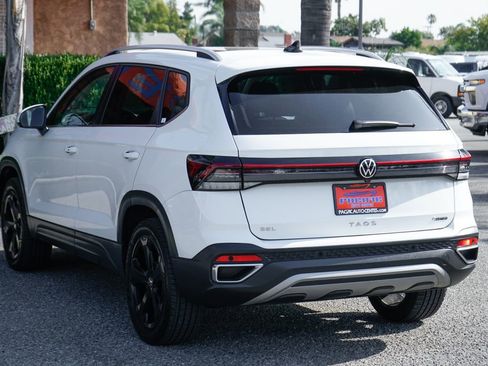 Used 2025 Volkswagen Taos SEL AWD/4WD image 6