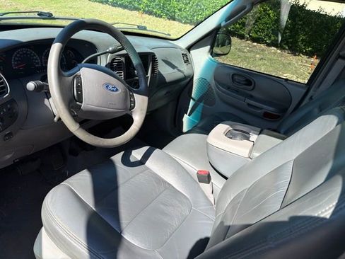 Used 2003 Ford F150 XLT AWD/4WD image 10