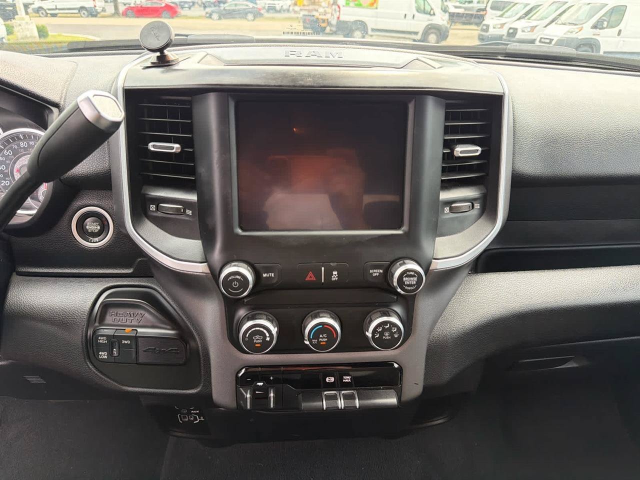 Used 2022 RAM 2500 Big Horn AWD/4WD image 16