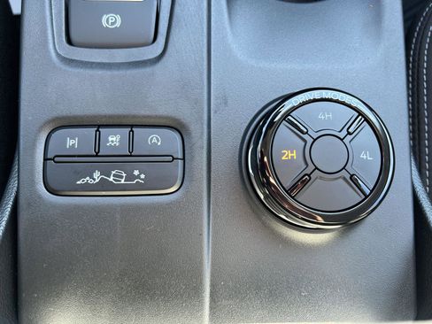 New 2025 Ford Ranger XLT w/ FX4 Off-Road Package image 33