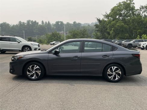 Used 2024 Subaru Legacy Premium AWD/4WD image 2