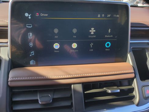 Certified 2024 Chevrolet Suburban High Country image 13