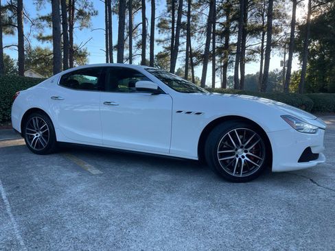 Used 2017 Maserati Ghibli S image 9