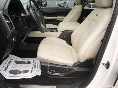 Used 2019 Ford Expedition Platinum image 9