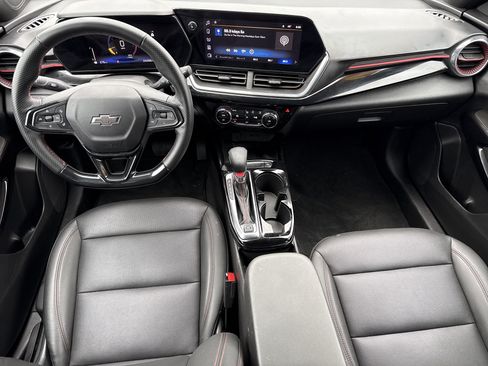 Certified 2024 Chevrolet Trax RS w/ Sunroof Package image 28